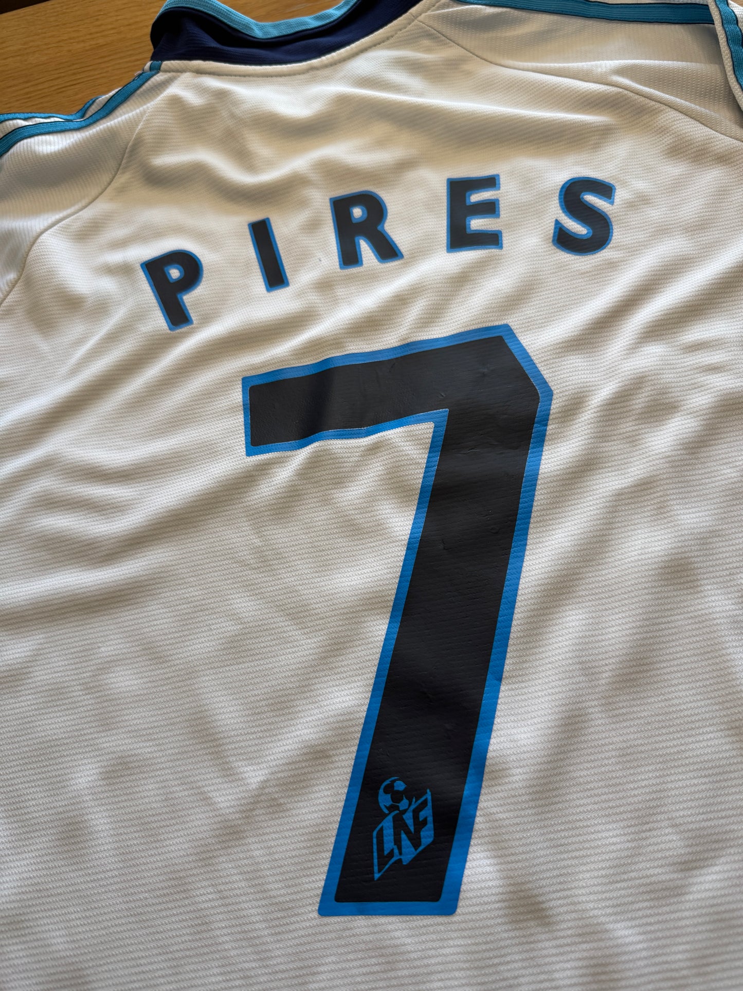 Marseille 1999/00 Player Issue Home 'Pires 7' (XL)