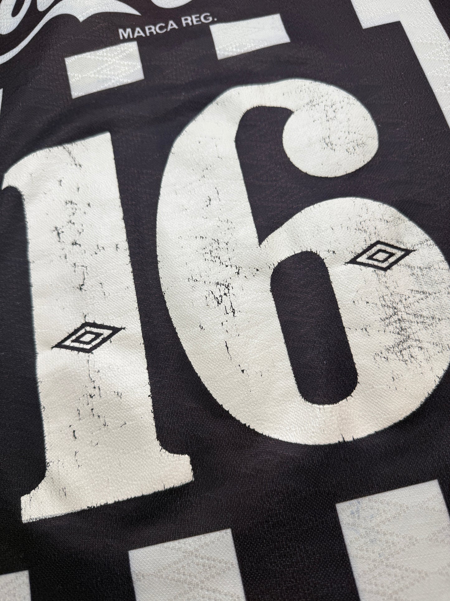 Santos 1992/93 Away '16' (L)